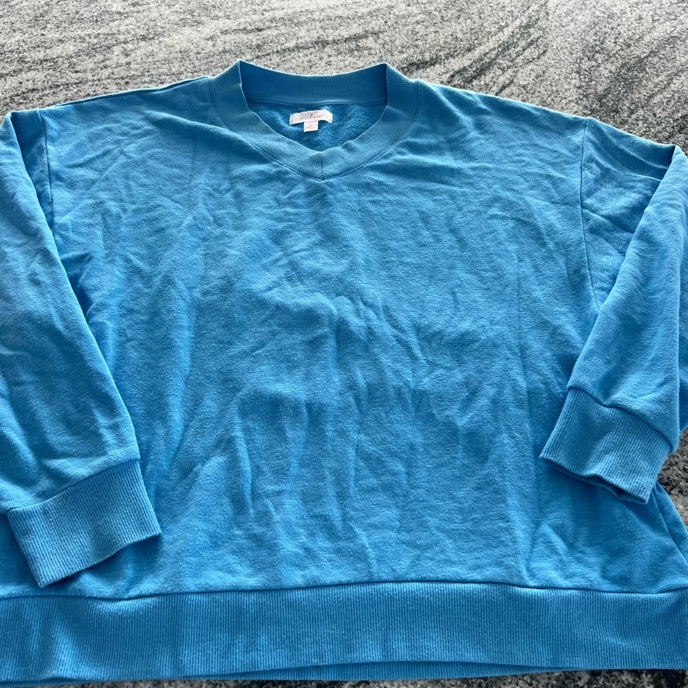 Colsie Blue Sweatshirt and Joggers Set - Picture 4 of 5
